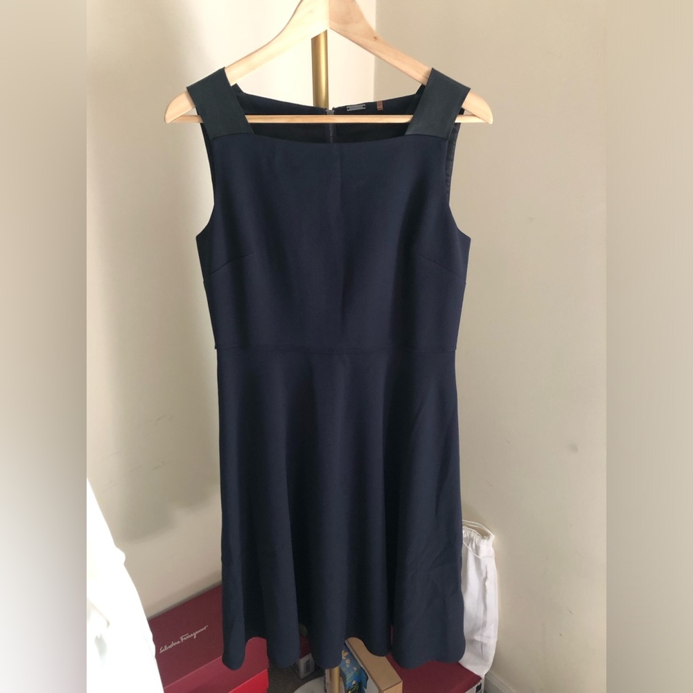 Elie Tahari Dark Blue Sleeveless Dress
